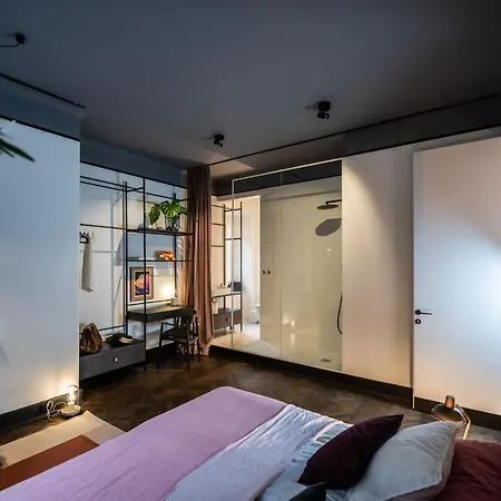 Roomtones 华沙